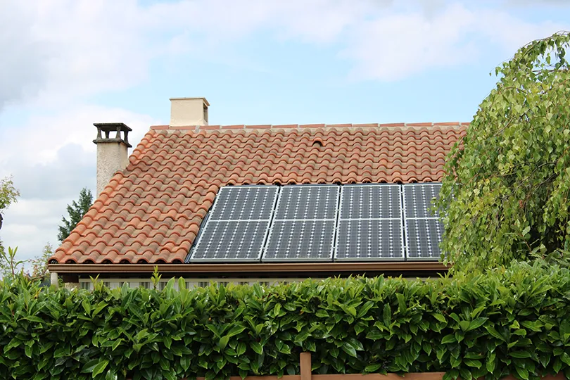 Domuneo est une entreprise d'installation de panneaux solaires à à Lyon et en région Auvergne-Rhône-Alpes